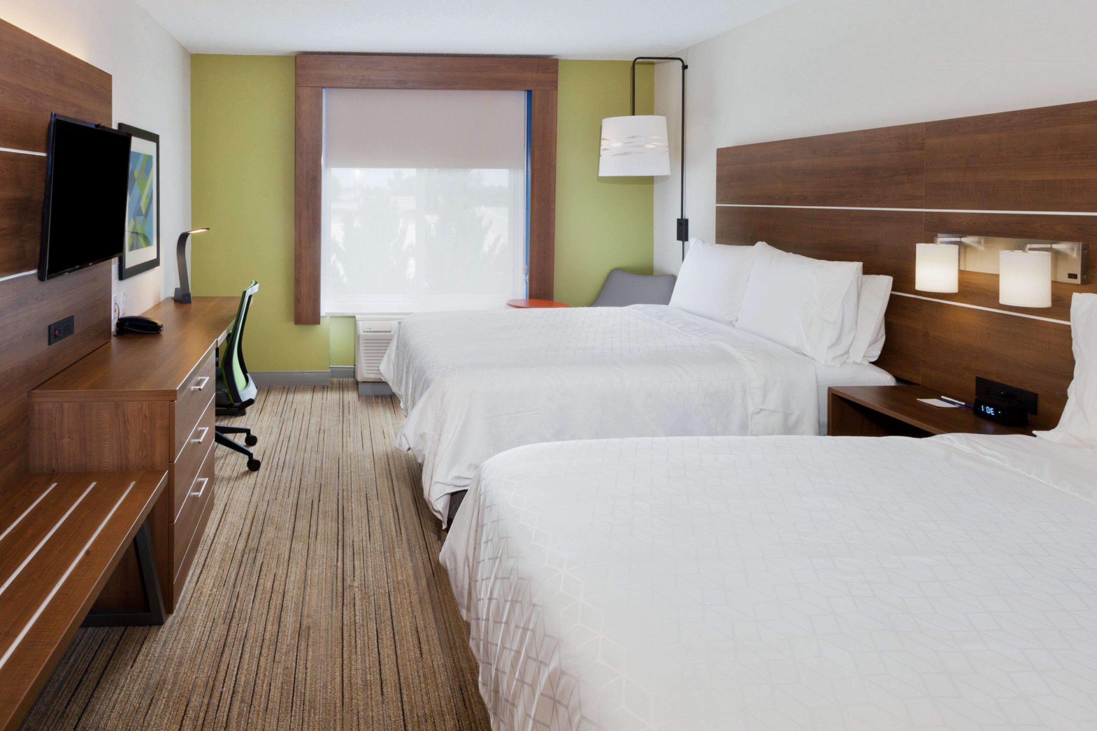 Holiday Inn Express Dublin By Ihg Exterior photo